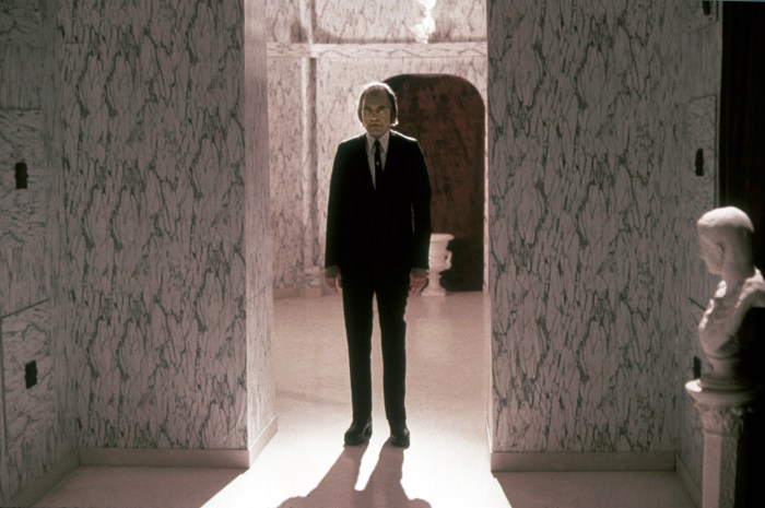 PHANTASM_-_Tall_Man_in_Mausoleum.jpg